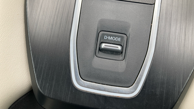 Nissan Qashqai 1.3 DiG-T MH 158 Tekna 5dr Xtronic Petrol Hatchback